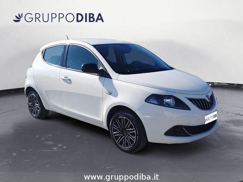 Lancia Ypsilon Ypsilon 1.0 firefly hybrid Silver s&s 70cv 5p.ti- Gruppo Diba