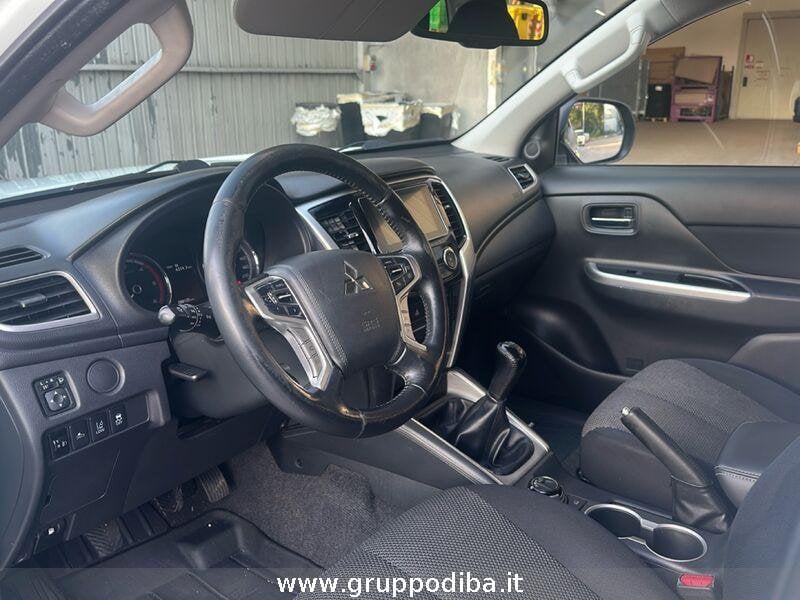 Mitsubishi L200 L200 d.cab 2.3d Invite Connect 4wd 150cv- Gruppo Diba