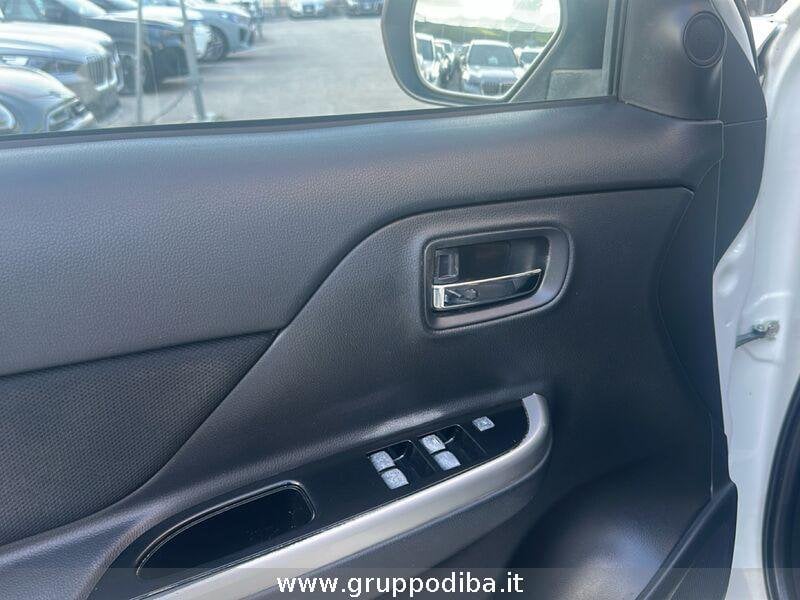 Mitsubishi L200 L200 d.cab 2.3d Invite Connect 4wd 150cv- Gruppo Diba