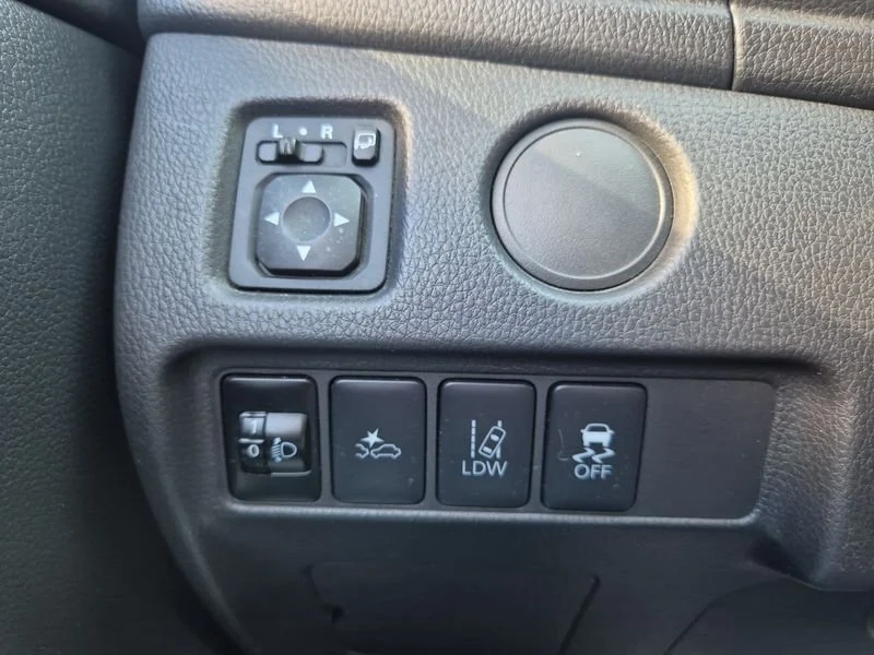 Mitsubishi L200 L200 d.cab 2.3d Invite Connect 4wd 150cv- Gruppo Diba