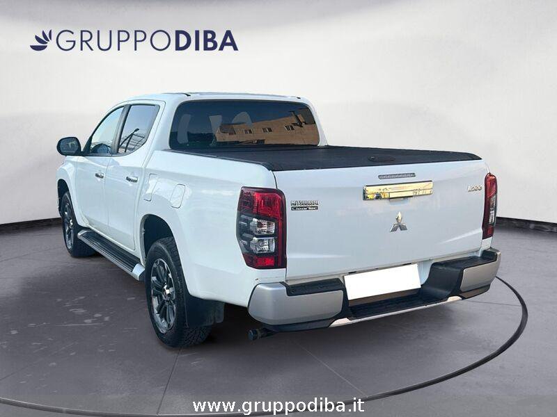 Mitsubishi L200 L200 d.cab 2.3d Invite Connect 4wd 150cv- Gruppo Diba