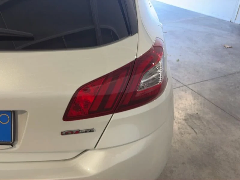 Peugeot 308 308 5p 1.2 puretech t Gt Line s&s 130cv eat6- Gruppo Diba