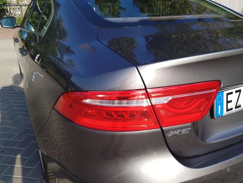 Jaguar XE XE 2.0d Pure 180cv auto- Gruppo Diba