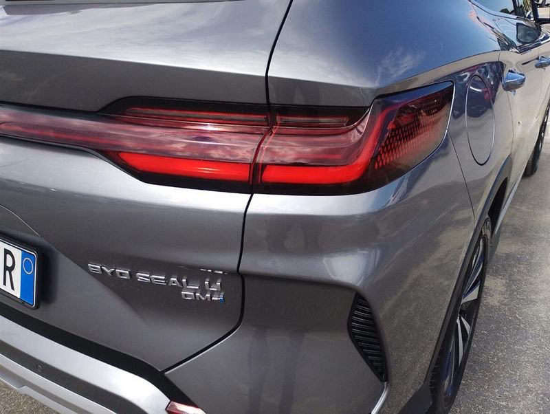 BYD Seal U DM-i Seal U DM-i 1.5 phev Boost 217cv 2wd- Gruppo Diba