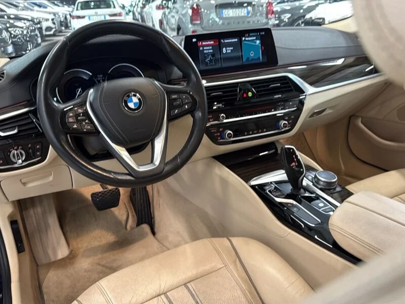 BMW Serie 5 Berlina 540i xdrive Luxury auto- Gruppo Diba