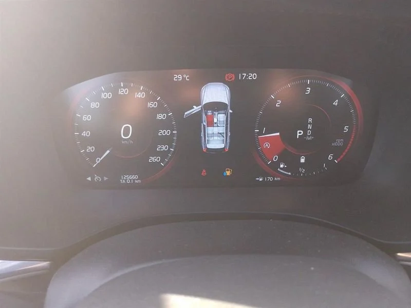 Volvo XC60 XC60 2.0 b4 Momentum Pro awd auto- Gruppo Diba