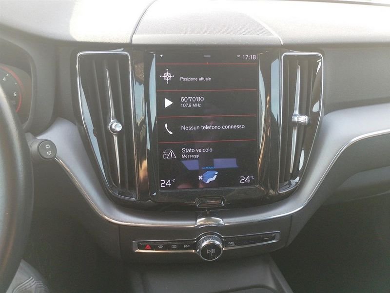 Volvo XC60 XC60 2.0 b4 Momentum Pro awd auto- Gruppo Diba