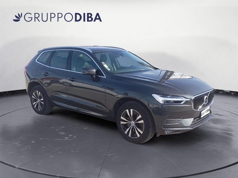 Volvo XC60 XC60 2.0 b4 Momentum Pro awd auto- Gruppo Diba