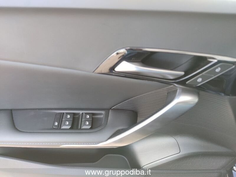 MG 4 MG4 51kwh STD BLACK PEARL Interior BLACK- Gruppo Diba