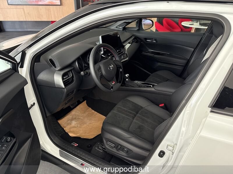 Toyota C-HR GR C-HR 2.0H GR-S MY23- Gruppo Diba