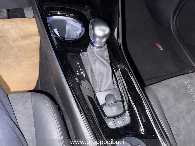 Toyota C-HR GR C-HR 2.0H GR-S MY23- Gruppo Diba