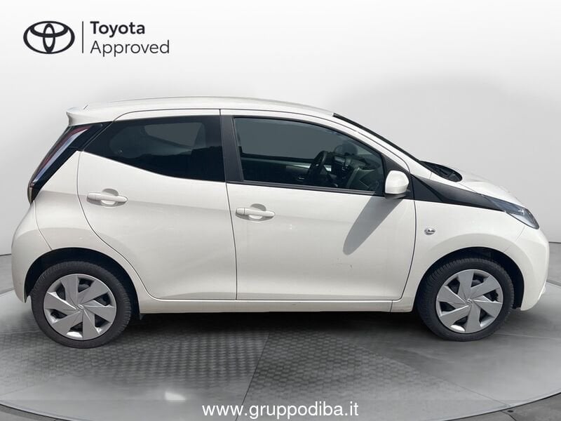 Toyota Aygo Aygo 5p 1.0 x-cool 72cv- Gruppo Diba