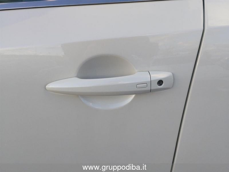 Nissan Qashqai Qashqai 1.3 mhev N-Connecta 2wd 158cv xtronic- Gruppo Diba