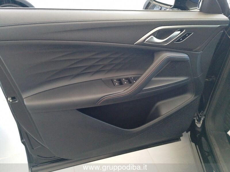 MG HS Nuova HS 1.5T DCT LUX Black Dark- Gruppo Diba