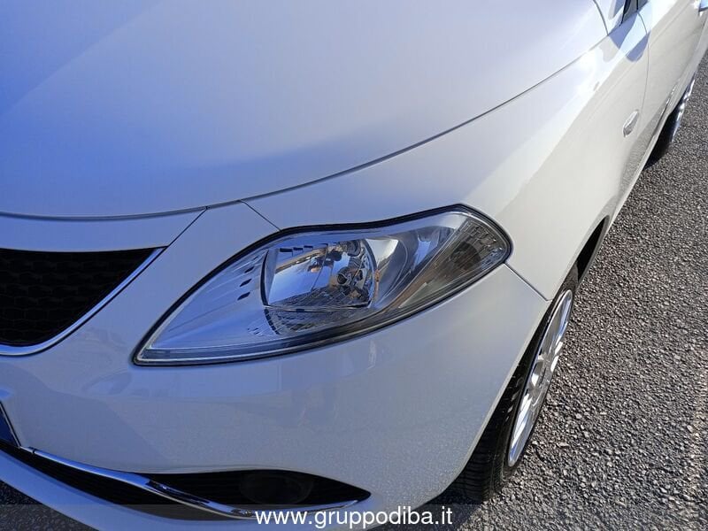 Lancia Ypsilon Ypsilon 0.9 t.air Silver ecochic metano 80cv- Gruppo Diba