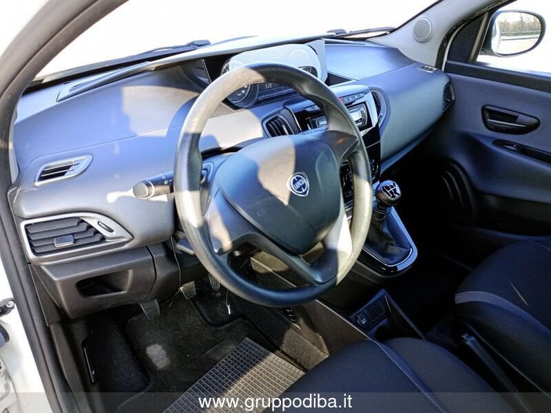 Lancia Ypsilon Ypsilon 0.9 t.air Silver ecochic metano 80cv- Gruppo Diba