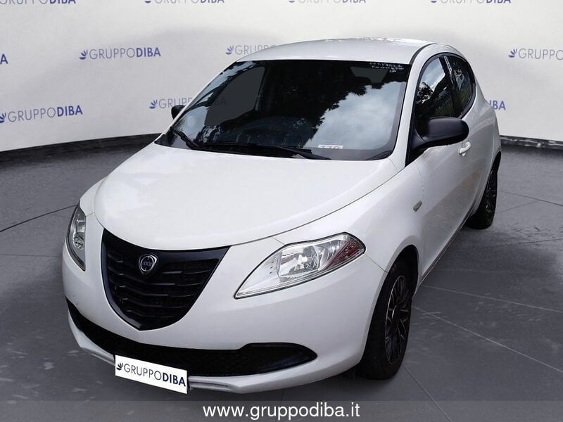 Lancia Ypsilon Ypsilon 0.9 t.air S MomoDesign s&s 85cv dfn E6- Gruppo Diba