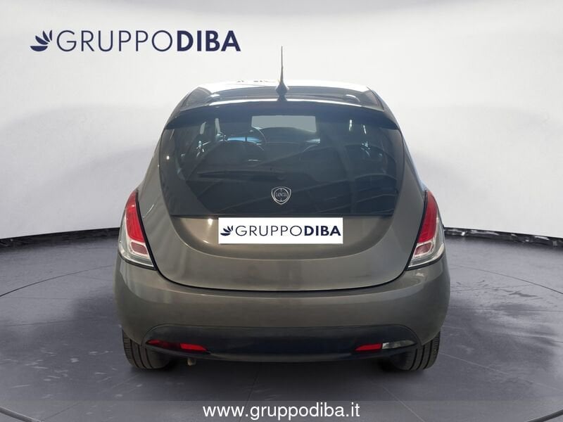 Lancia Ypsilon Ypsilon 1.0 firefly hybrid Gold s&s 70cv 5p.ti- Gruppo Diba