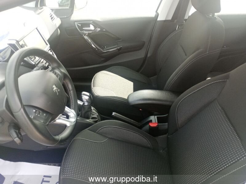 Peugeot 208 208 5p 1.2 puretech Allure s&s 82cv neopatentati- Gruppo Diba