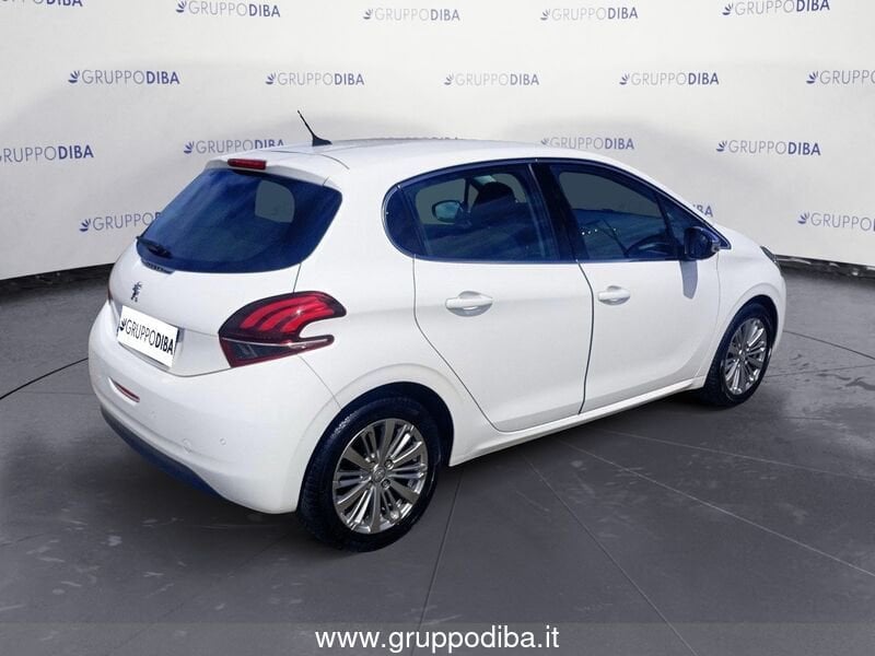Peugeot 208 208 5p 1.2 puretech Allure s&s 82cv neopatentati- Gruppo Diba