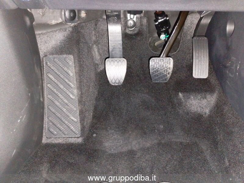 MG ZS 1.5L MT STD Pebble Black- Gruppo Diba