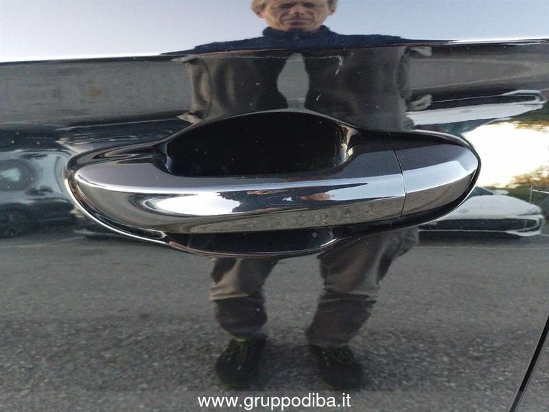 MG ZS 1.5L MT STD Pebble Black- Gruppo Diba