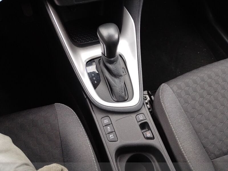 Toyota Yaris Yaris 1.5h Active- Gruppo Diba