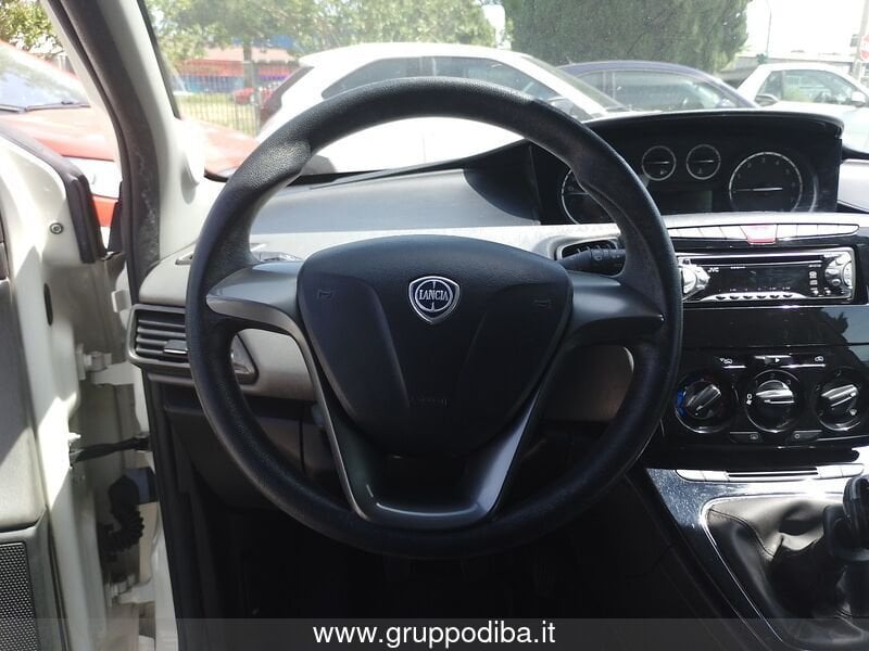Lancia Ypsilon Ypsilon 1.2 8v Silver s&s 69cv- Gruppo Diba