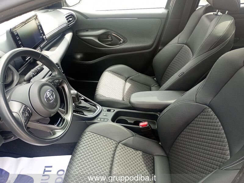 Toyota Yaris Yaris 1.5h Lounge- Gruppo Diba
