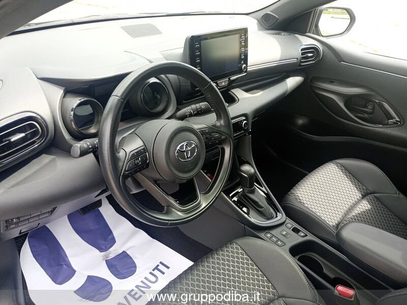 Toyota Yaris Yaris 1.5h Lounge- Gruppo Diba