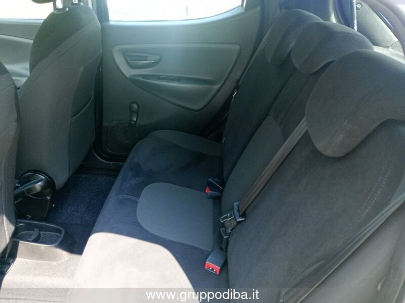 Lancia Ypsilon Ypsilon 1.2 8v Silver c/clima 69cv- Gruppo Diba