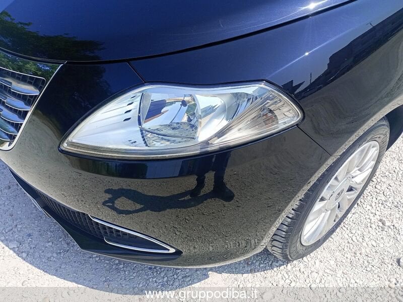 Lancia Ypsilon Ypsilon 1.2 8v Silver c/clima 69cv- Gruppo Diba