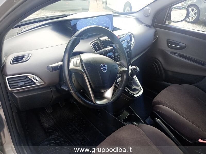 Lancia Ypsilon Ypsilon 0.9 t.air Gold ecochic metano 80cv E5+- Gruppo Diba