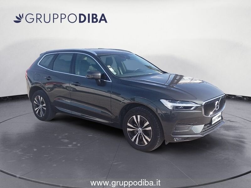 Volvo XC60 XC60 2.0 b4 Momentum Pro awd auto- Gruppo Diba