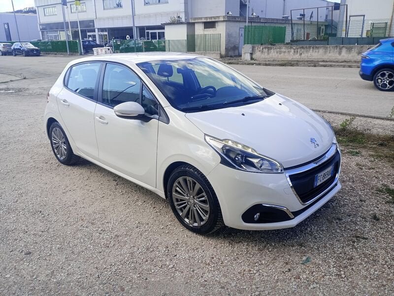 Peugeot 208 208 5p 1.6 bluehdi Active 75cv- Gruppo Diba