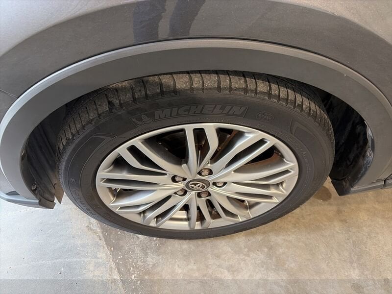 Toyota C-HR C-HR 1.8h Lounge e-cvt- Gruppo Diba