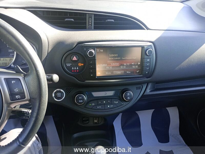 Toyota Yaris Yaris 5p 1.3 Lounge multidrive S- Gruppo Diba