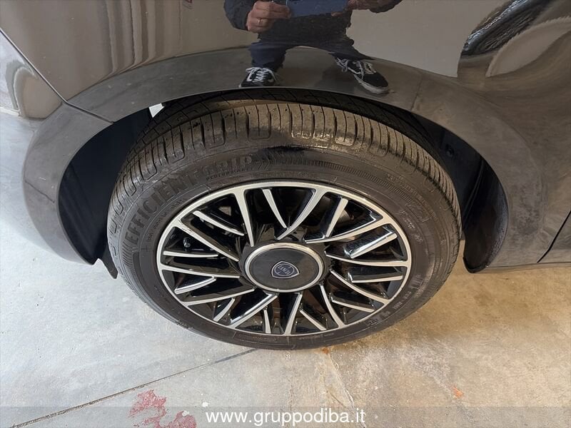 Lancia Ypsilon Ypsilon 1.0 firefly hybrid Alberta Ferretti s&s 70- Gruppo Diba