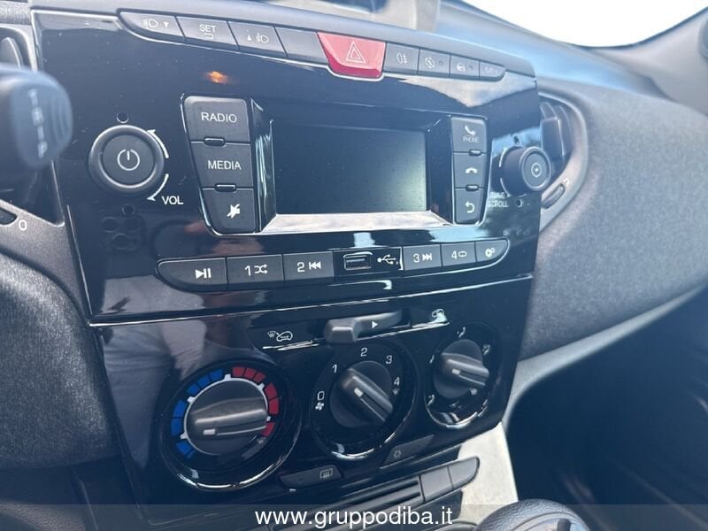 Lancia Ypsilon Ypsilon 1.0 firefly hybrid Silver s&s 70cv- Gruppo Diba