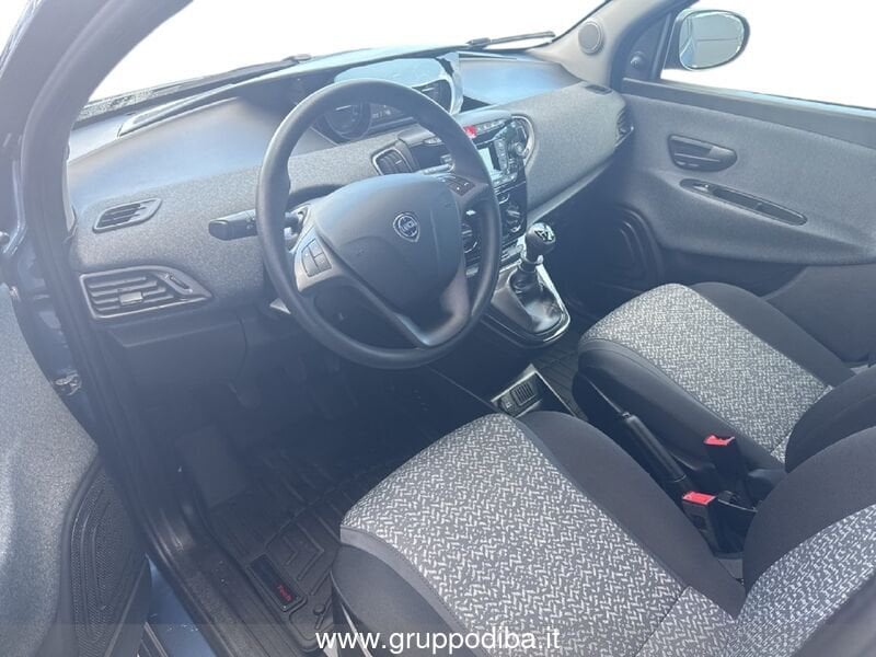 Lancia Ypsilon Ypsilon 1.0 firefly hybrid Silver s&s 70cv- Gruppo Diba