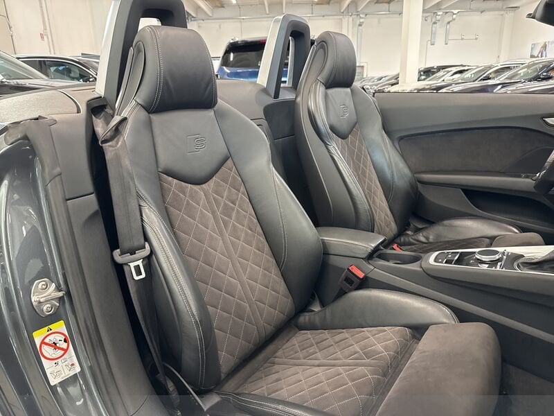 Audi TT Roadster TT Roadster 40 2.0 tfsi s-tronic- Gruppo Diba
