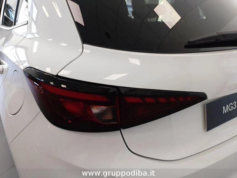 MG 3 MG3 Hybrid+ LUX MY25.5 WHITE- Gruppo Diba