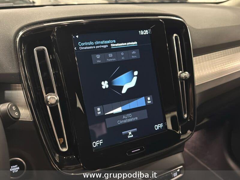 Volvo XC40 XC40 1.5 t2 Momentum my21- Gruppo Diba
