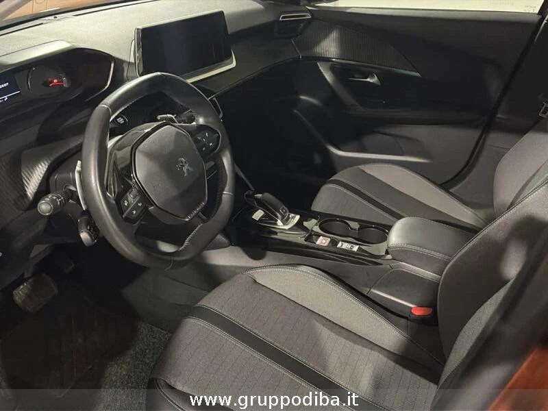 Peugeot 2008 2008 1.5 bluehdi Allure s&s 130cv eat8- Gruppo Diba
