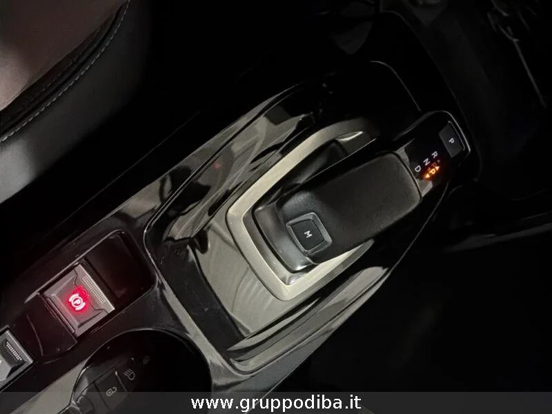 Peugeot 2008 2008 1.5 bluehdi Allure s&s 130cv eat8- Gruppo Diba