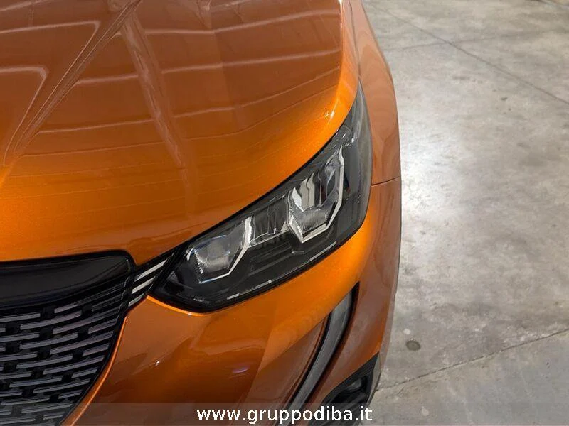 Peugeot 2008 2008 1.5 bluehdi Allure s&s 130cv eat8- Gruppo Diba