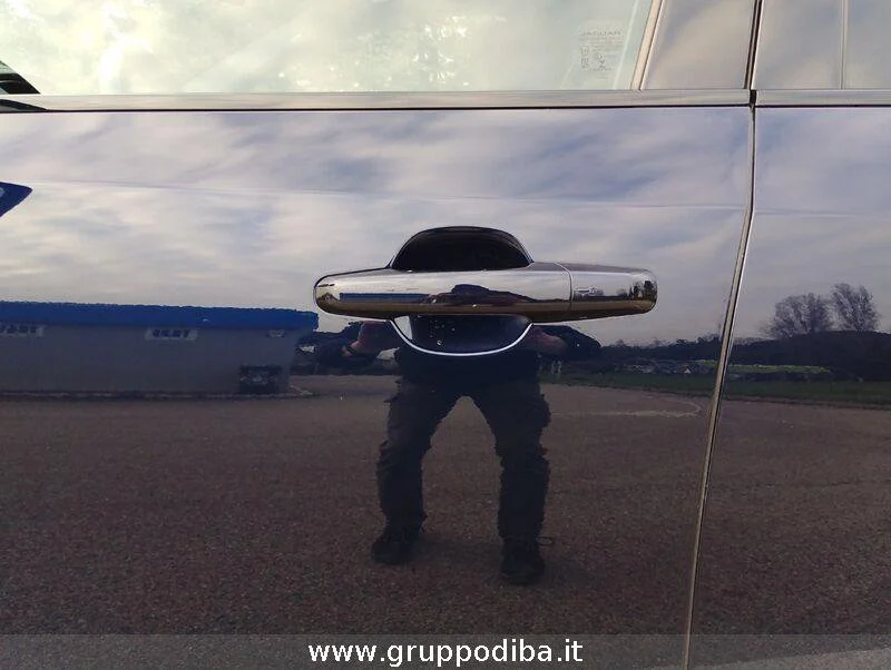 Jaguar E-Pace E-Pace 2.0d i4 mhev R-Dynamic SE awd 204cv auto- Gruppo Diba