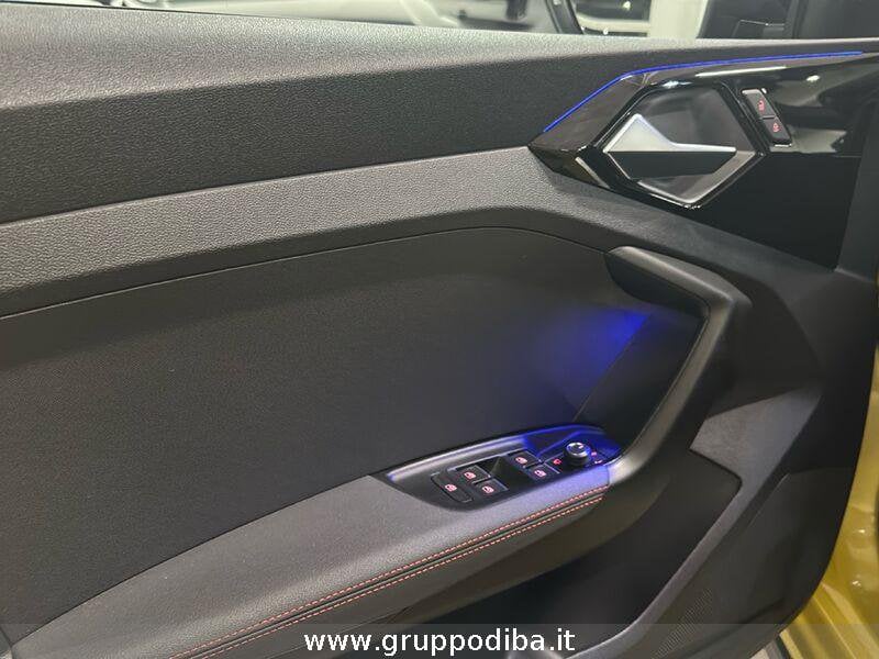 Audi A1 Sportback A1 Sportback 40 2.0 tfsi Identity Black 207cv s-tr- Gruppo Diba