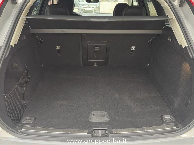 Volvo XC60 XC60 2.0 b4 Momentum auto- Gruppo Diba