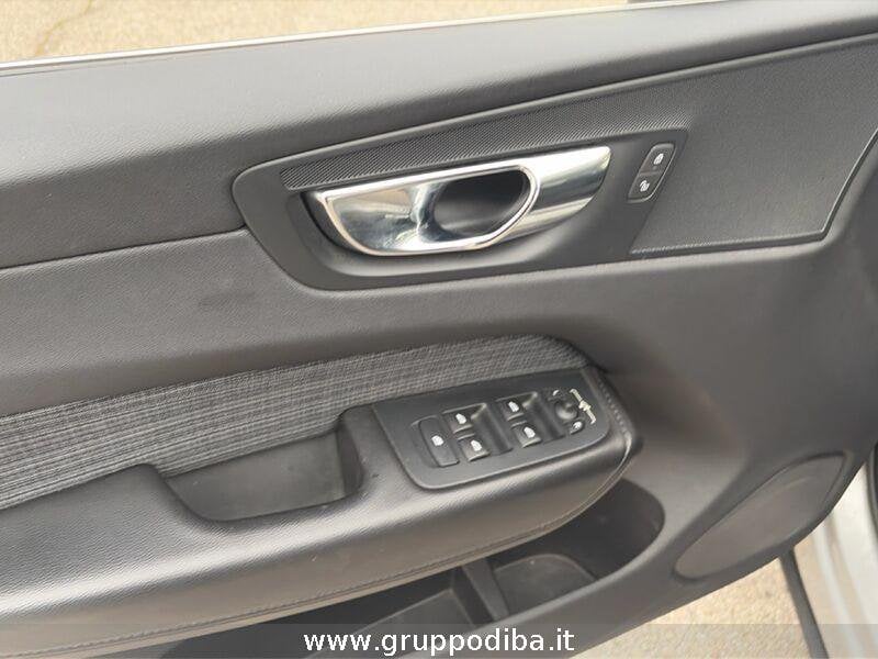 Volvo XC60 XC60 2.0 b4 Momentum auto- Gruppo Diba